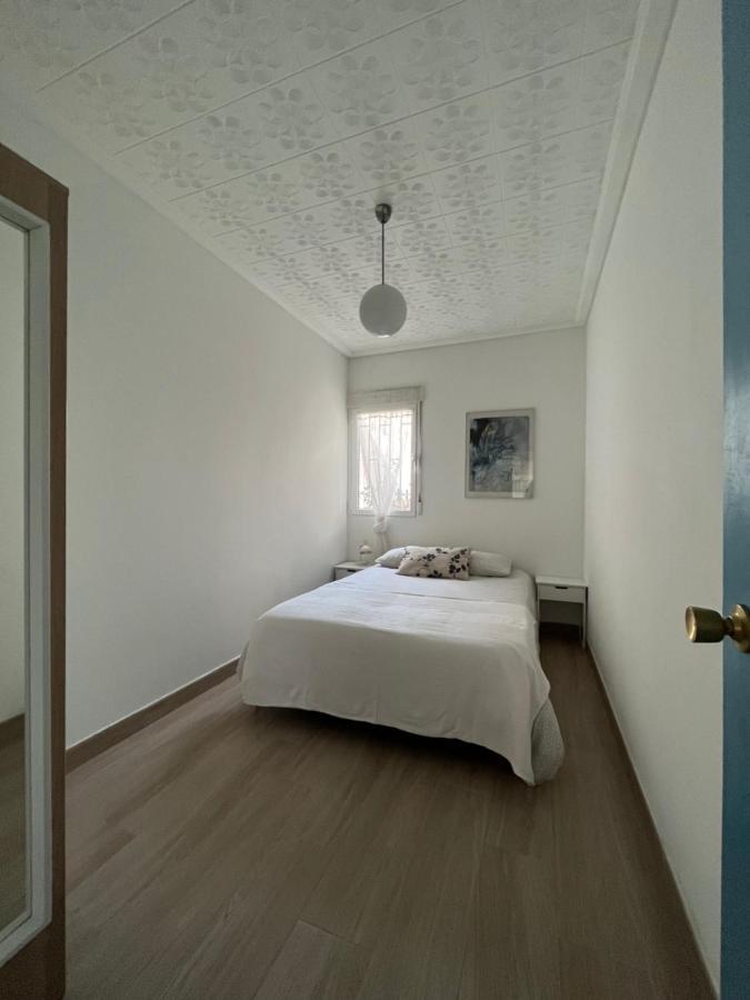 ולנסיה Modernized 3-Bedroom Flat 500M To The Beach מראה חיצוני תמונה