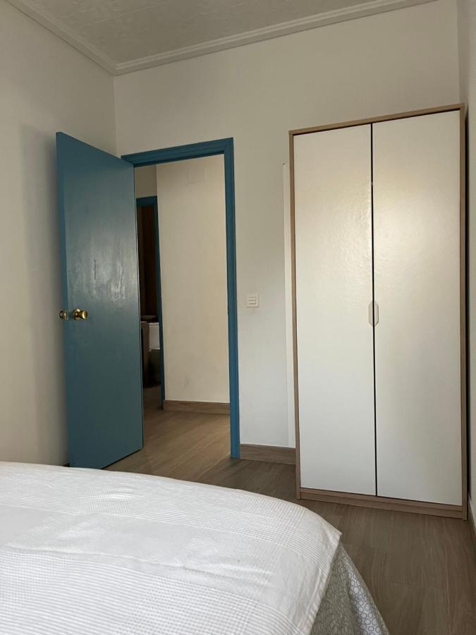 ולנסיה Modernized 3-Bedroom Flat 500M To The Beach מראה חיצוני תמונה